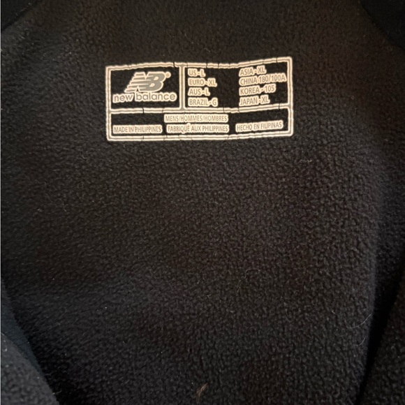 New Balance Black Lightweight Athletic Jacket - Picture 2 of 9